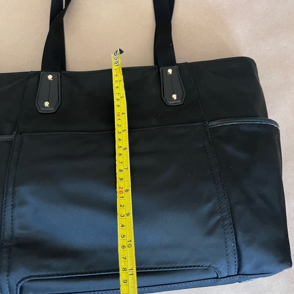 Michael Kors Jet Black Large Tote Zip Closure Travel Size Gold Hardware - Picture 4 of 9